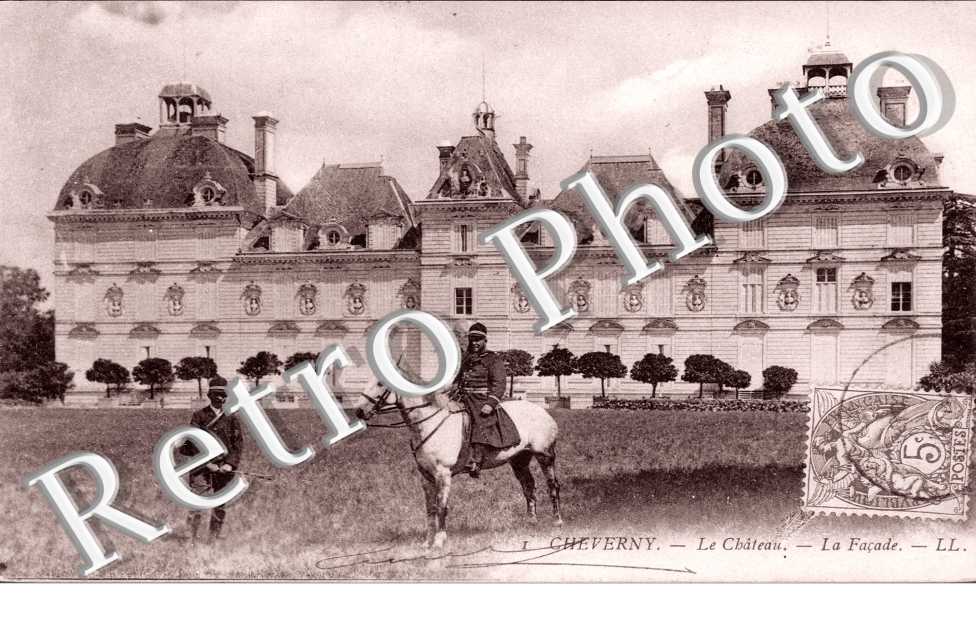 le Chateau - La Facade
