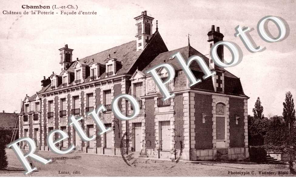Chateau de la Poterie - facade d&#039;entree