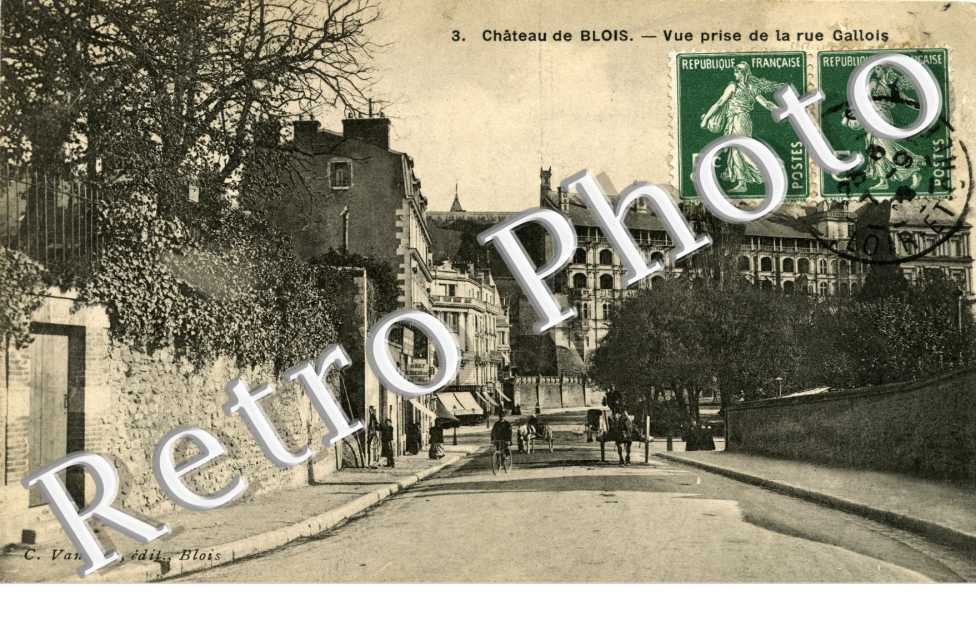 Le chateau, vue prise de la rue Gallois