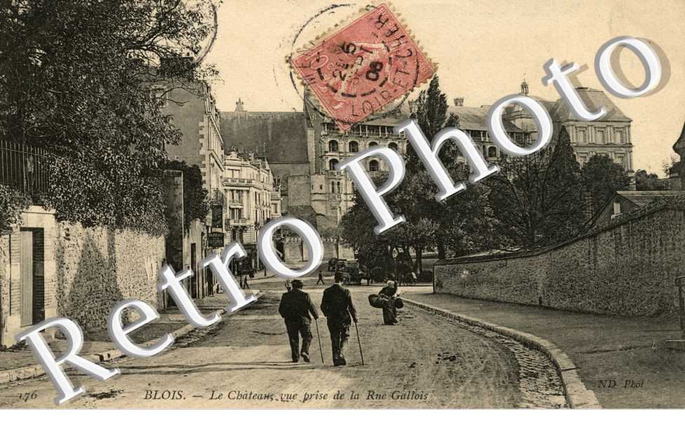 Le chateau, vue prise de la rue Gallois