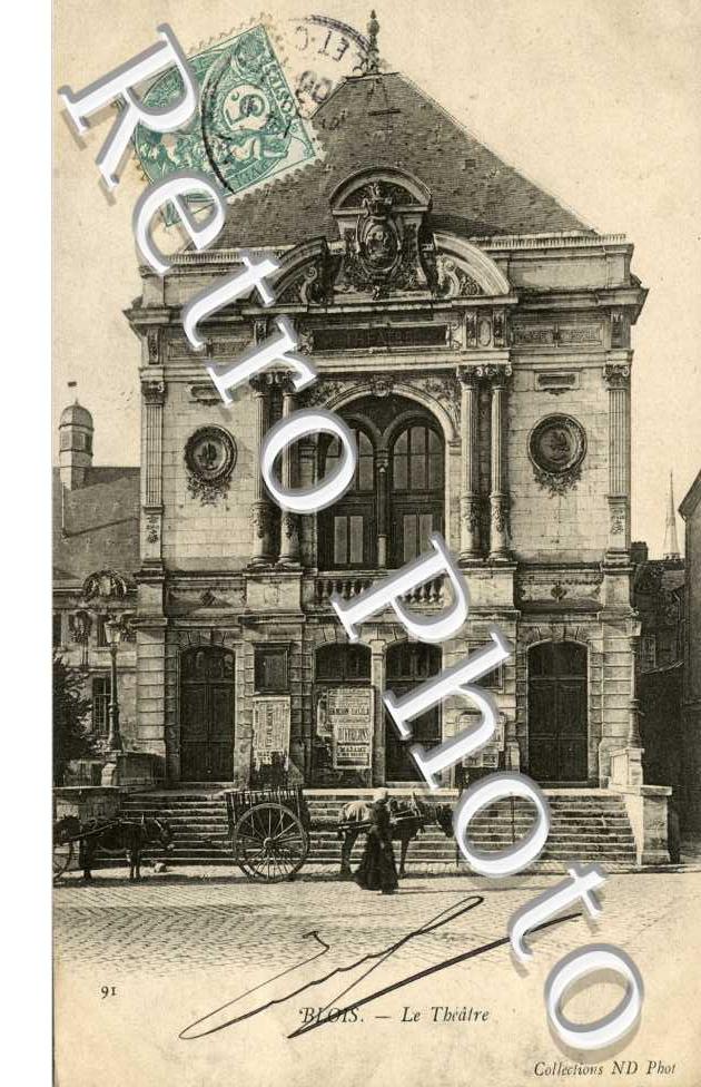 Le Theatre