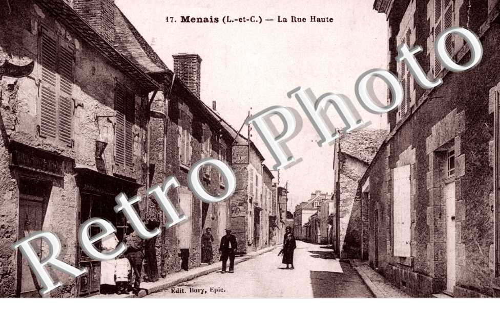Menais, la Rue Haute