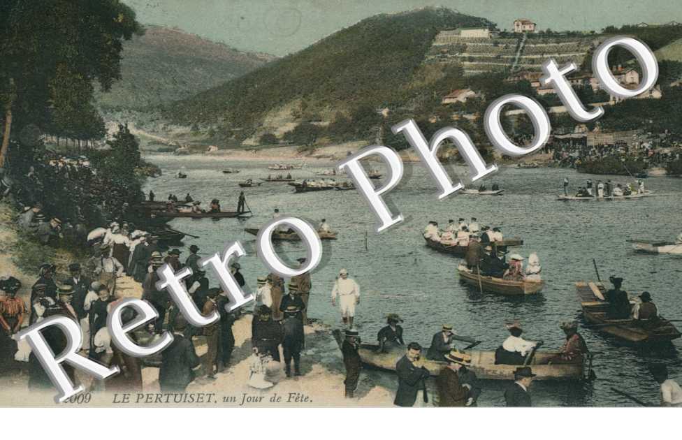 Un Jour de Fete, Le Pertuiset