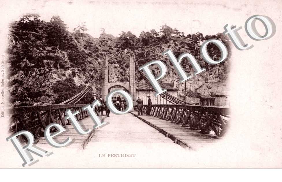 le Pont, Le Pertuiset