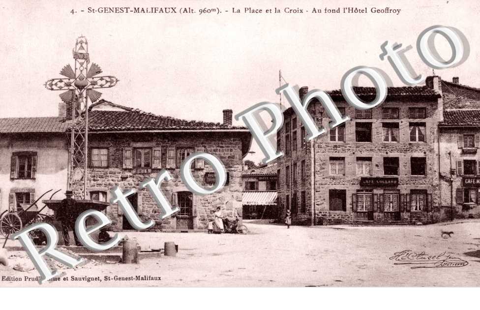 Place et la Croix et Hotel Geoffroy