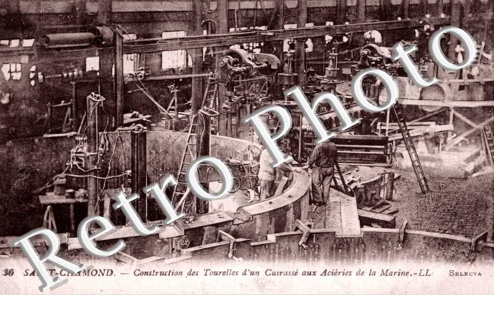 construction des tourelles d' un cuirasse aux acieries de la marine