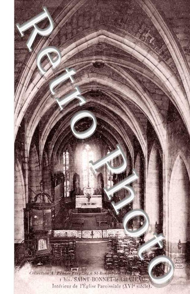 Interieur de l'Eglise