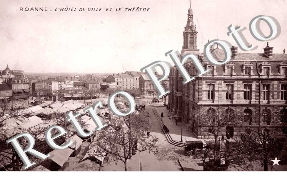 l'Hotel de ville et le theatre