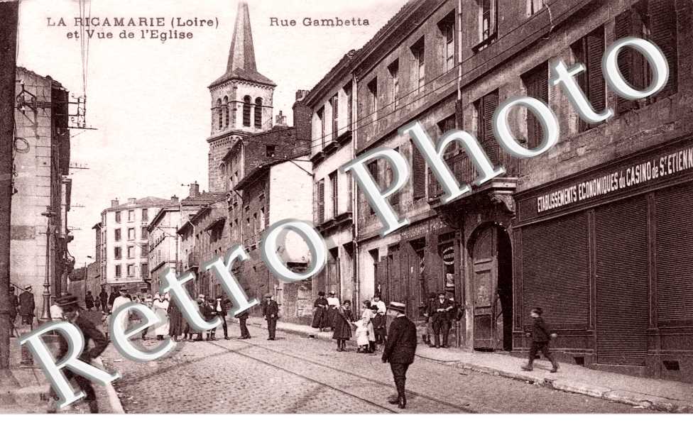 rue gambetta et vue de l&#039;eglise
