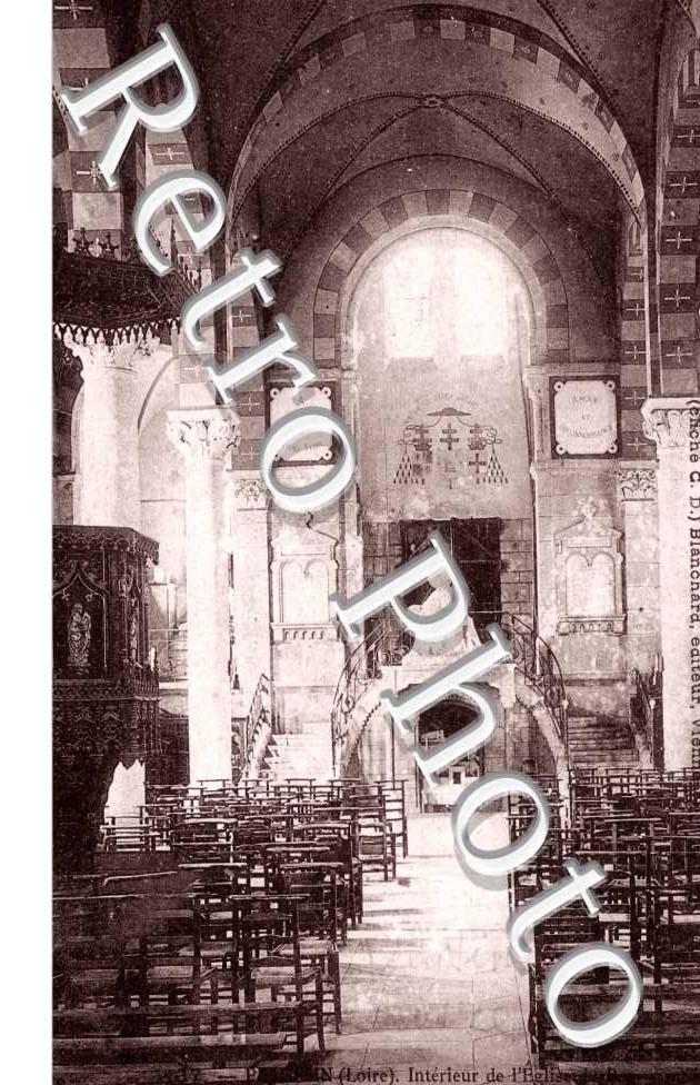 Interieur de l&#039;eglise