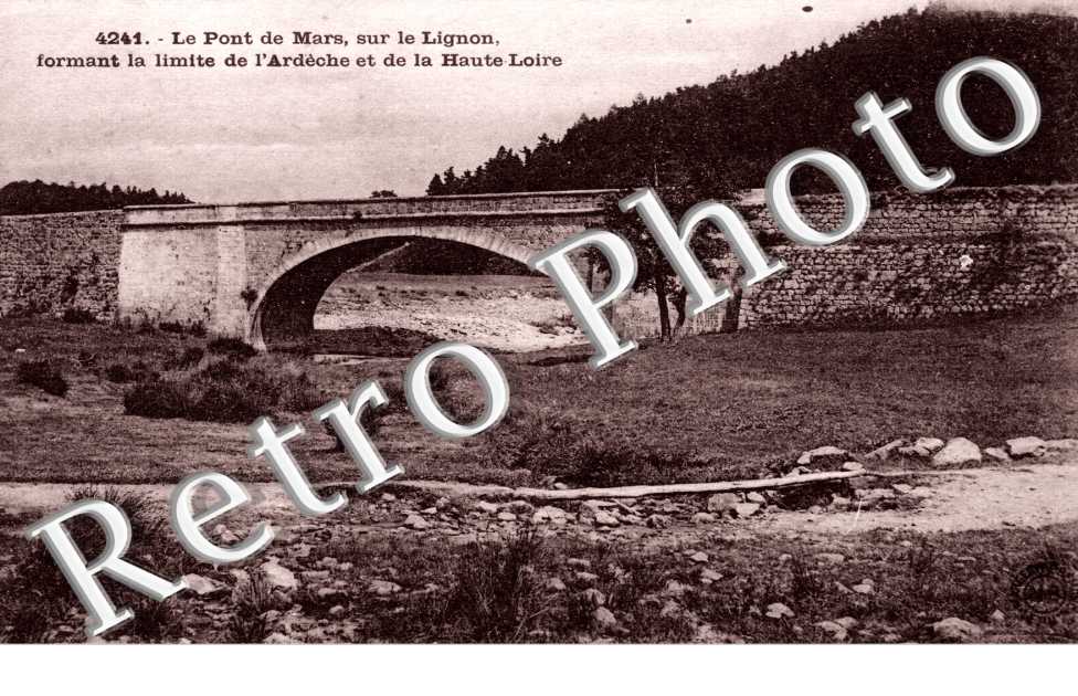 le pont de Mars sur le Lignon formant la limite de l&#039;Ardeche et de la Haute Loire