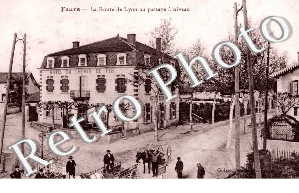La Route de Lyon au passage a niveau