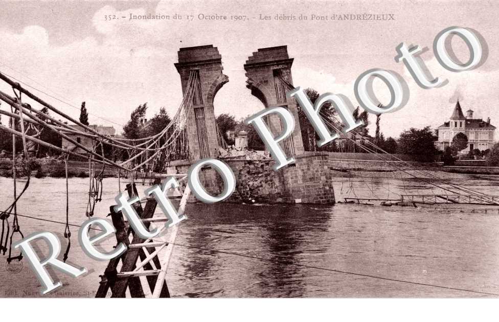 les debris du pont