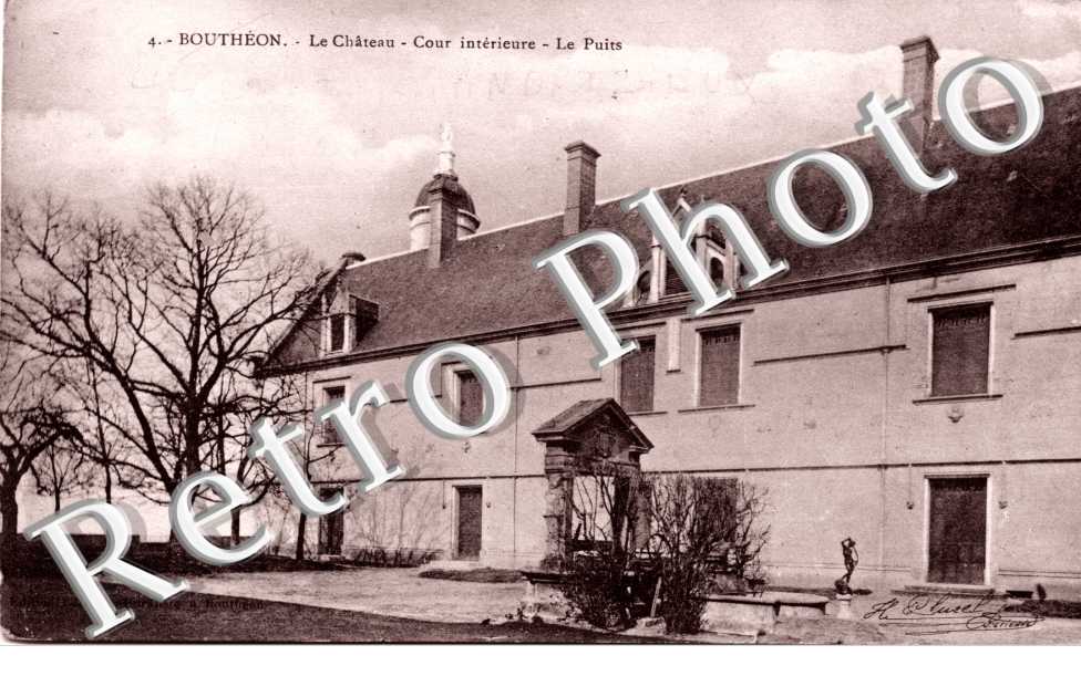 Boutheon - le Chateau, cour interieure