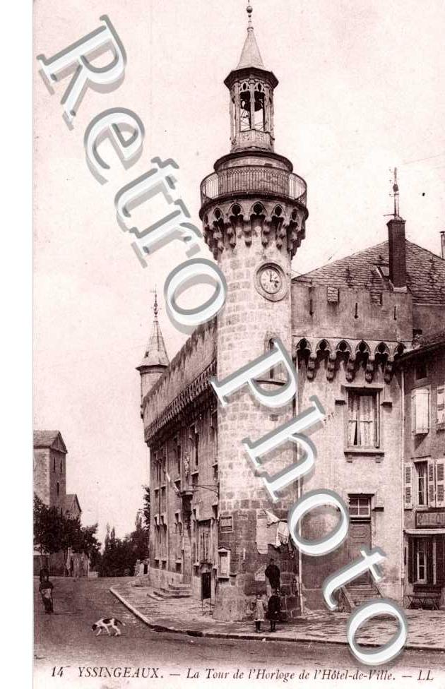 la tour de l'horloge de l'Hotel de Ville