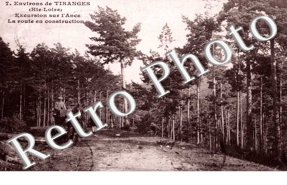 excursion sur l&#039;Ance, la route en construction