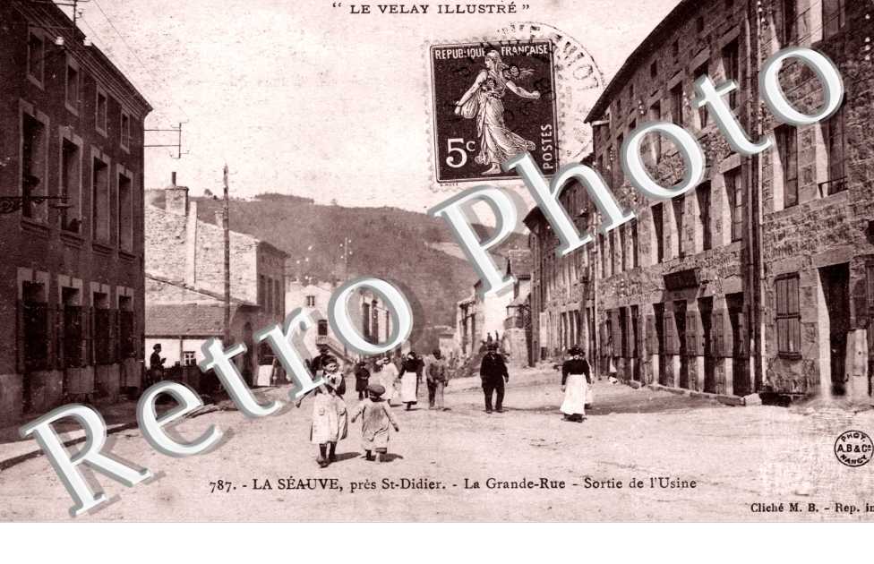 La Grande Rue et Sortie de l&#039;Usine