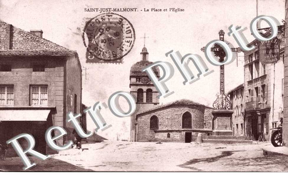 la place et l&#039;eglise