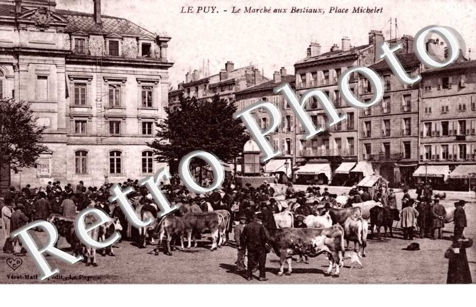 Le marche aux bestiaux Place Michelet