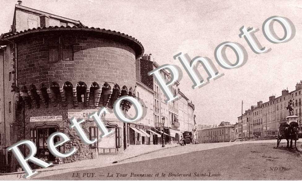 La tour Pannessac et le boulevard Saint Louis