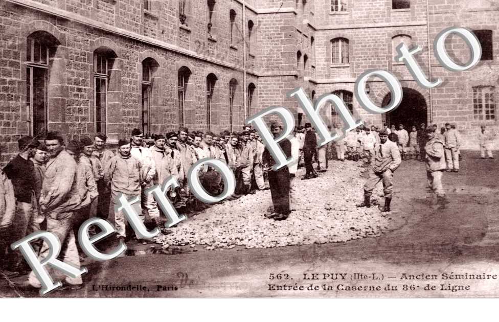 Caserne Romeuf Ancien seminaire Entree de la caserne du 86eme de ligne