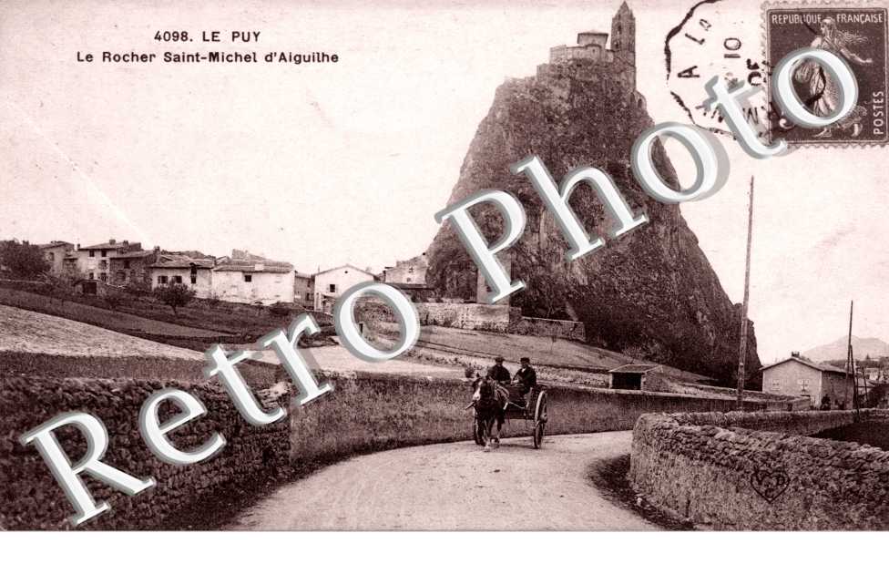 le rocher Saint Michel d&#039;Aiguilhe