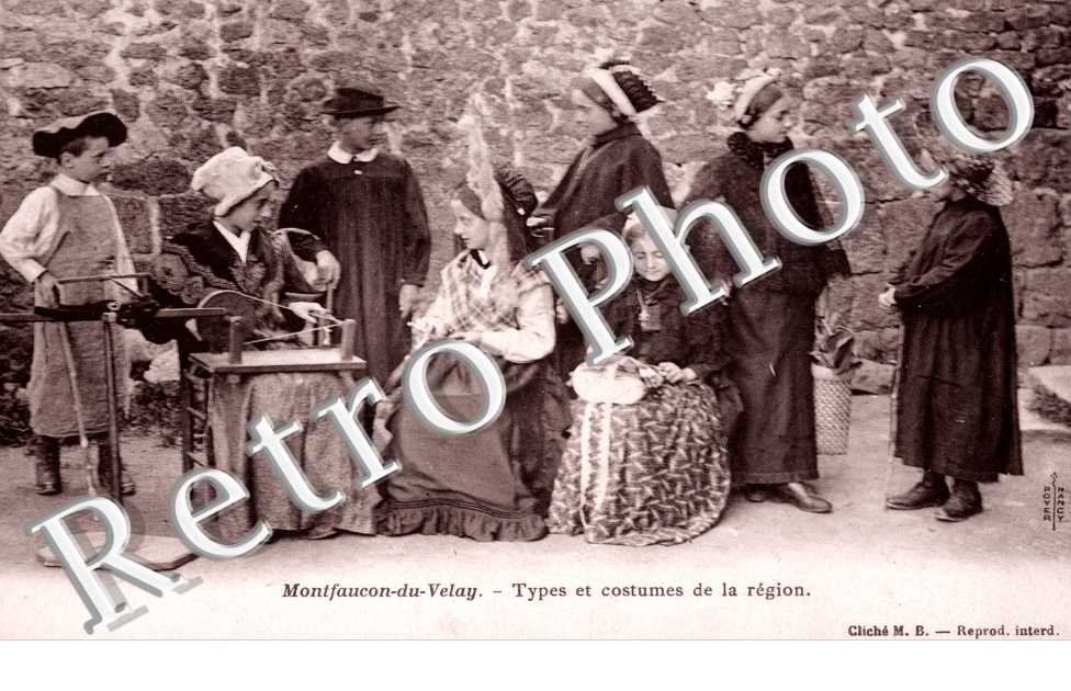 types et costumes de la region