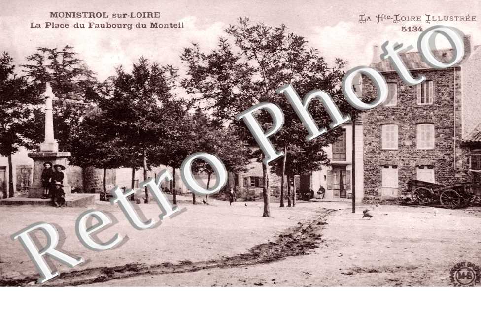 la Place du Faubourg du Monteil