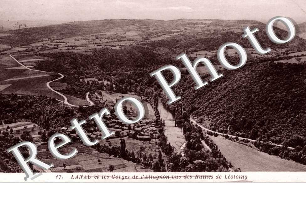 Lanau et les Gorges de l&#039;Allagnon vus des Ruines de Leotoing