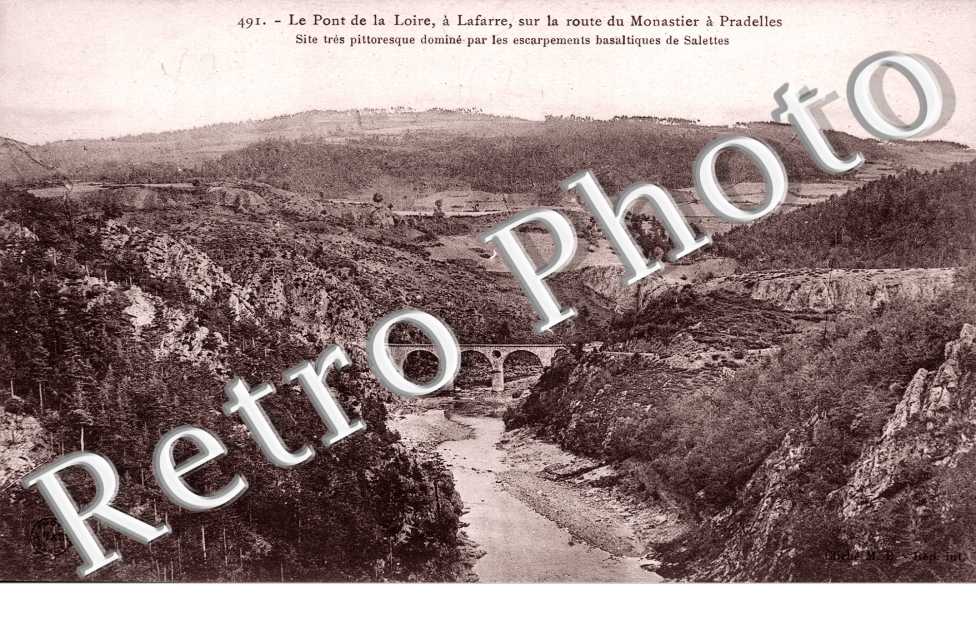 le Pont de la Loire a Lafarre sur la Route du Monastier a Pradelles
