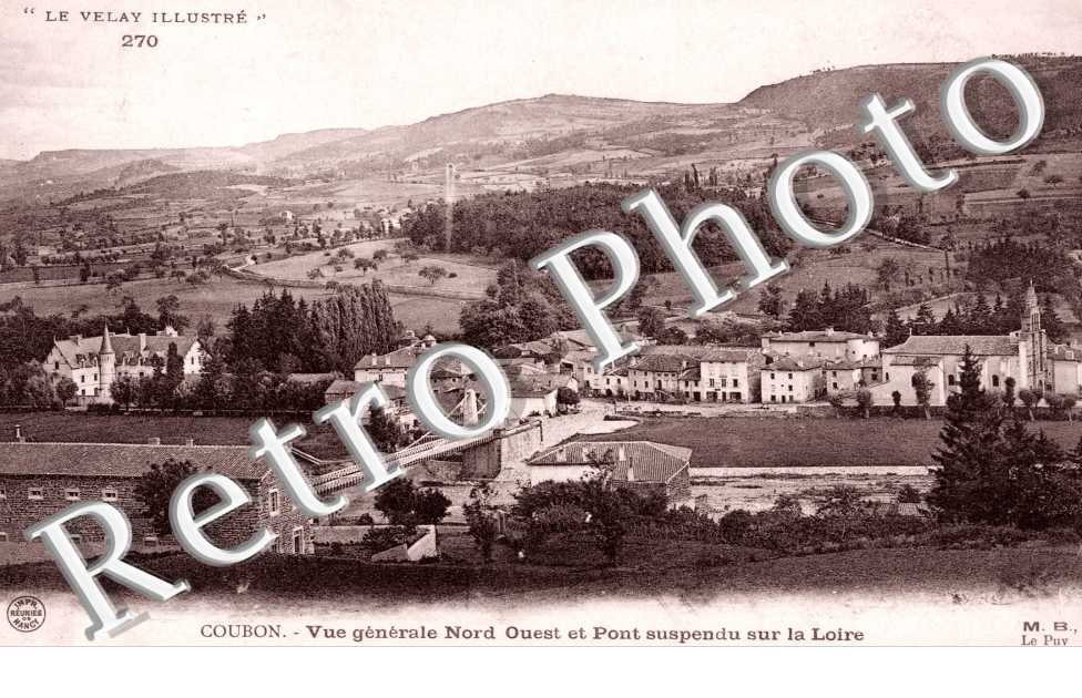 vue generale nord ouest et pont suspendu sur la Loire