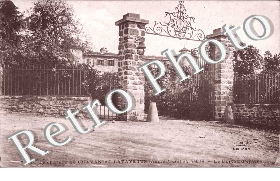 Chateau - Le Portail d&#039;Entree