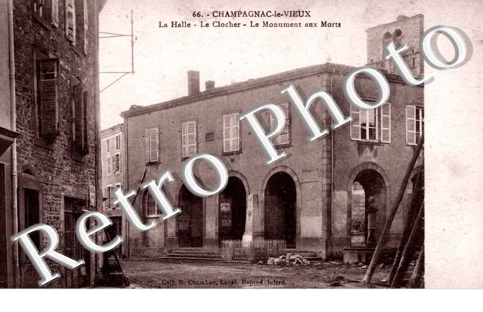 la halle, le clocher, le monument aux morts