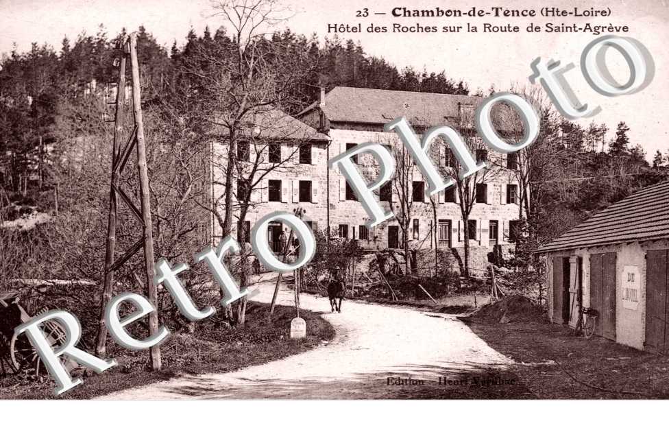 hotel des roches sur la route de st agreve