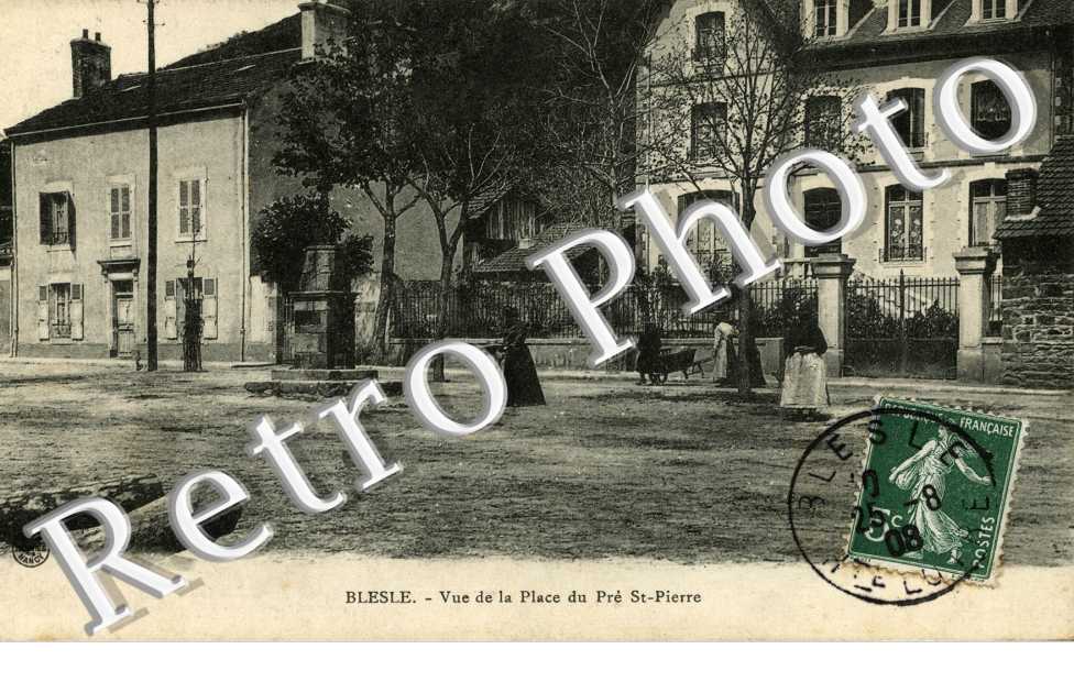 vue de la place du pre st pierre