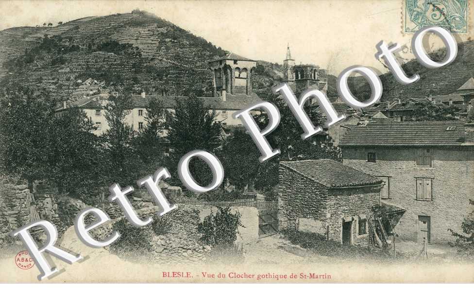 Vue du Clocher Gothique de Saint Martin