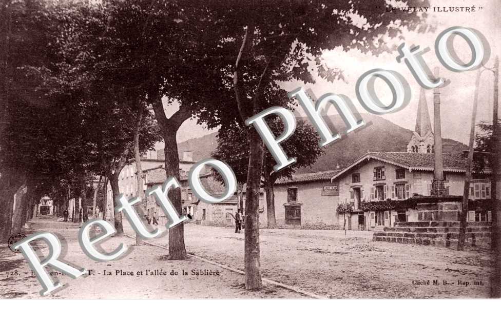 la place et l&#039;allee de la sabliere