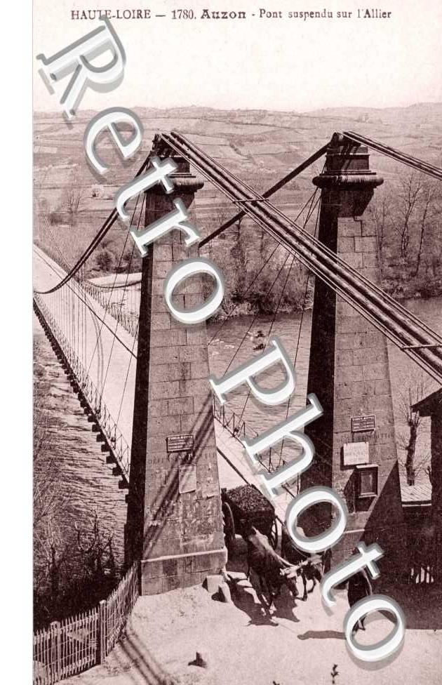 Pont suspendu sur l'Allier