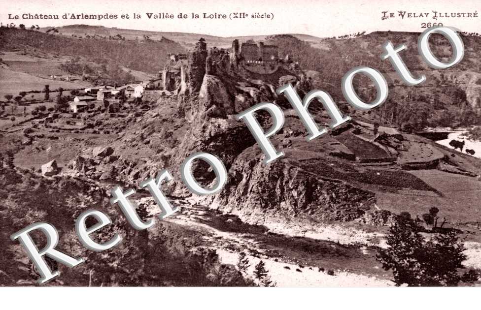 le chateau d&#039;arlempdes et la vallee de la loire