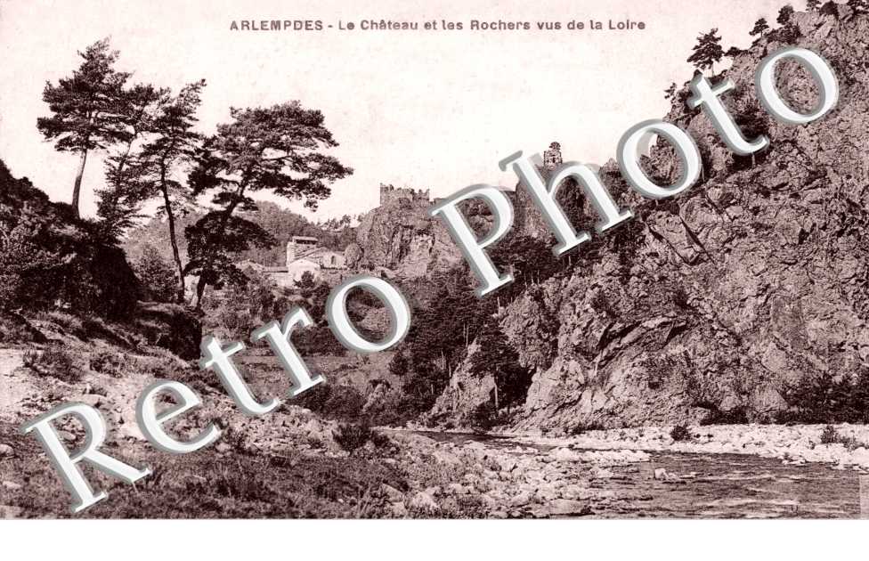 le Chateau et les Rochers vus de la Loire