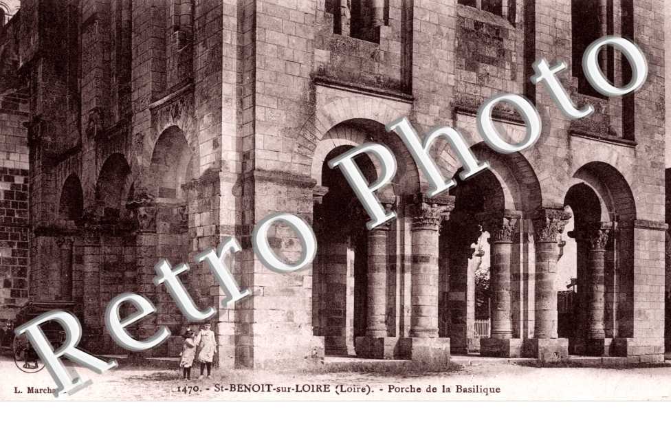 Porche de la Basilique