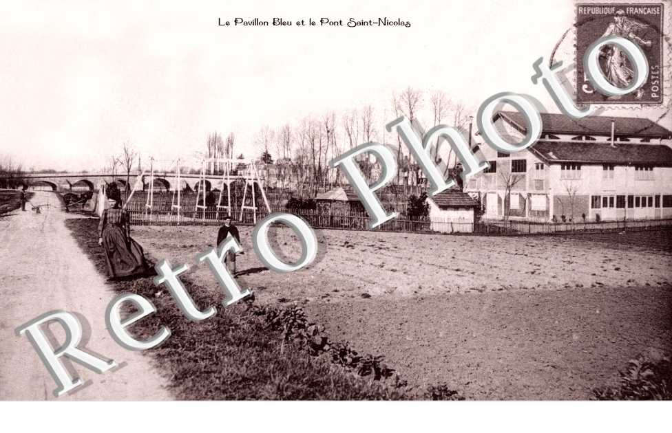 le pavillon bleu et le pont Saint Nicolas