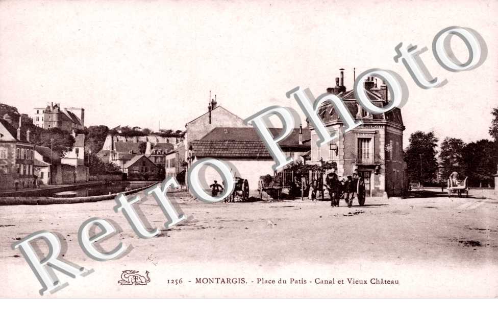 Place du Patis, Canal et Vieux Chateau