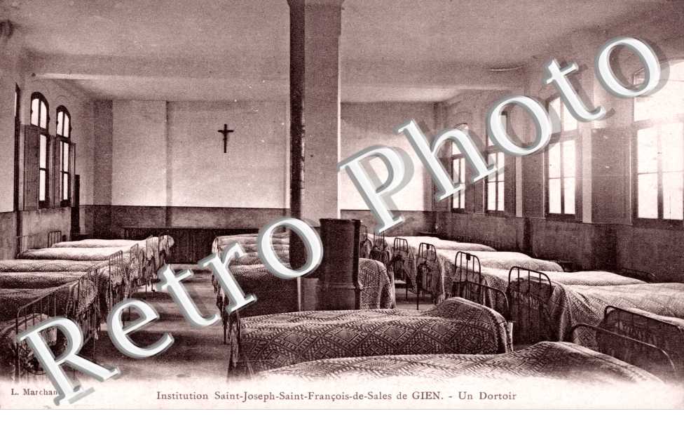 Institution Saint Jospeh Saint Francois de Sales, un Dortoir