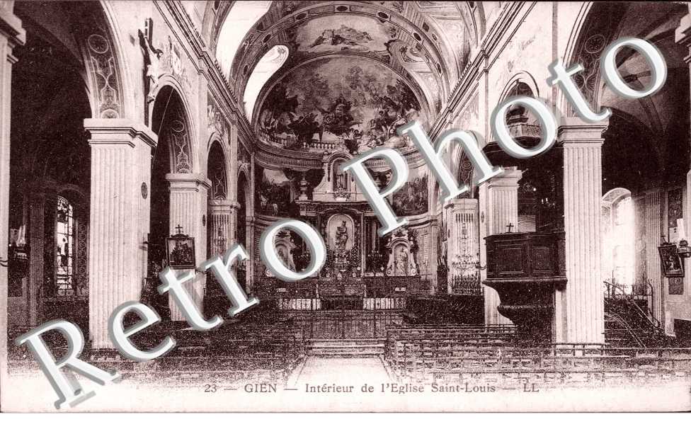 Interieur de l&#039;Eglise Saint Louis