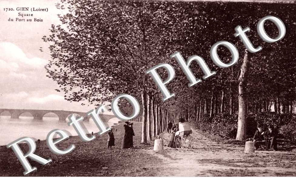 Square du Port au Bois