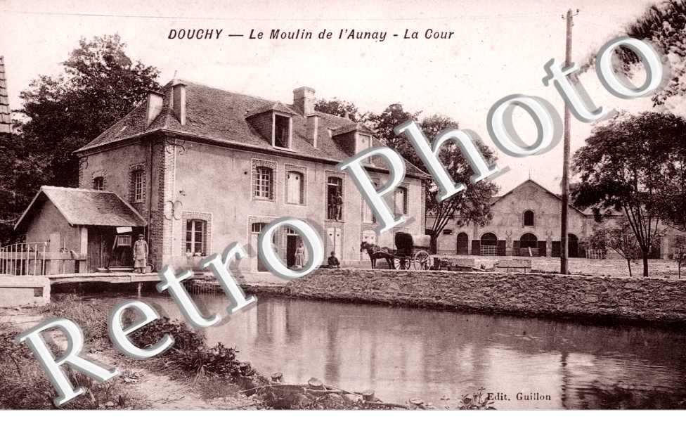 le moulin de l&#039;aunay, la cour