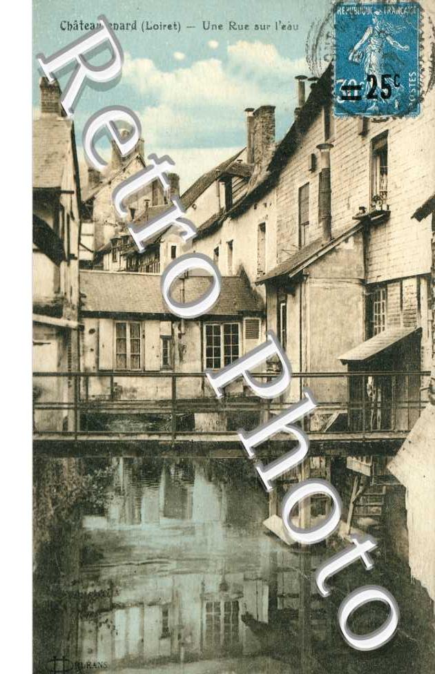 Une Rue sur l&#039;eau