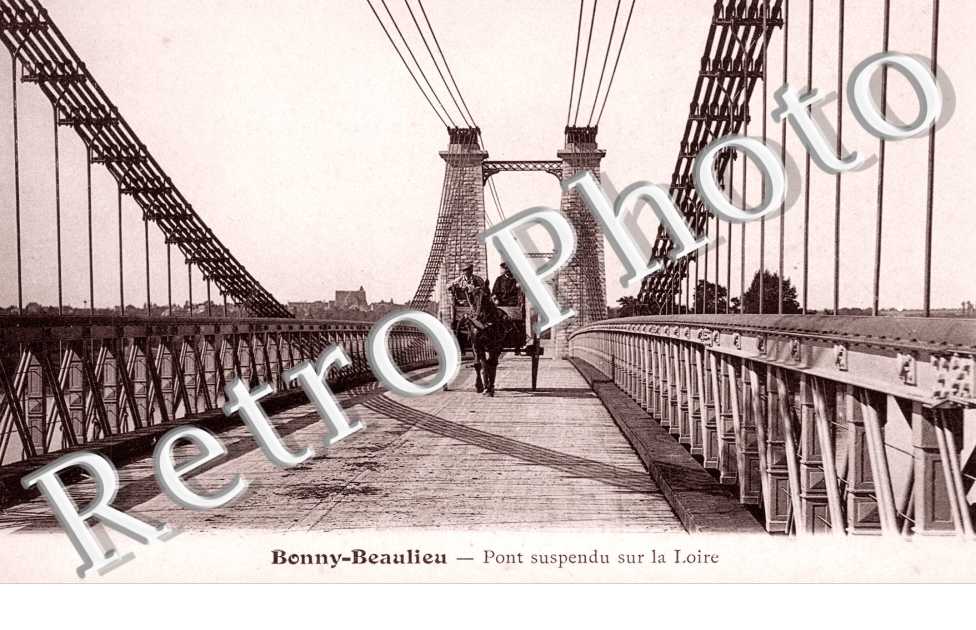 Pont suspendu sur la Loire