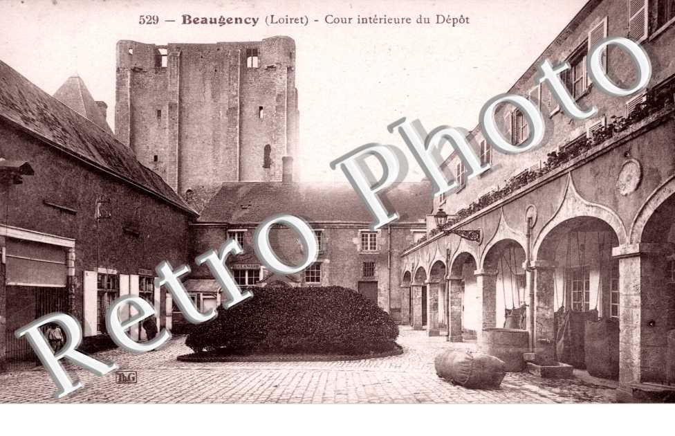 Cour Interieure du Depot